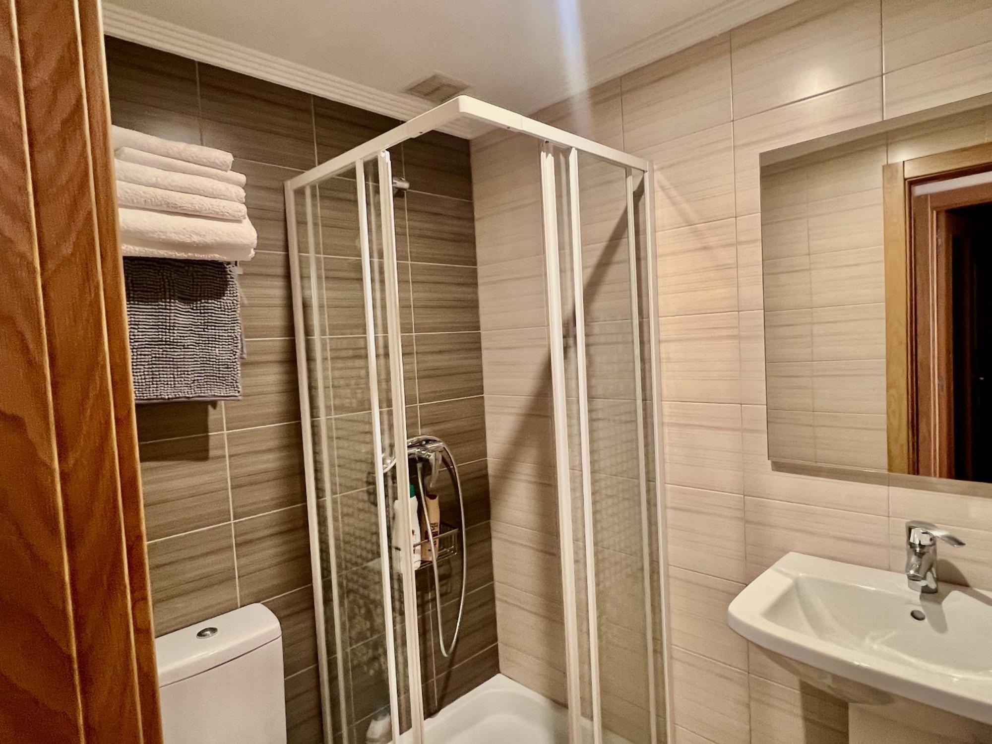 Apartamento Europa Prados Atenea Oviedo Esterno foto